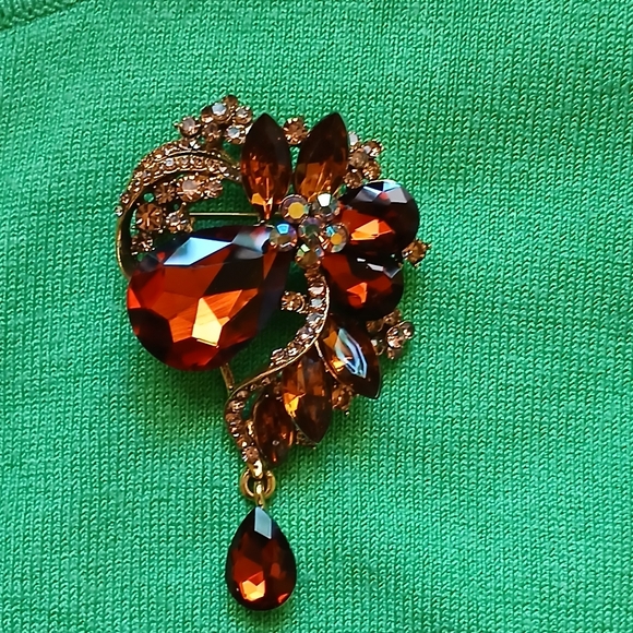 🍁🍂Fall Foliage Brooch🍁🍂 - Picture 8 of 8